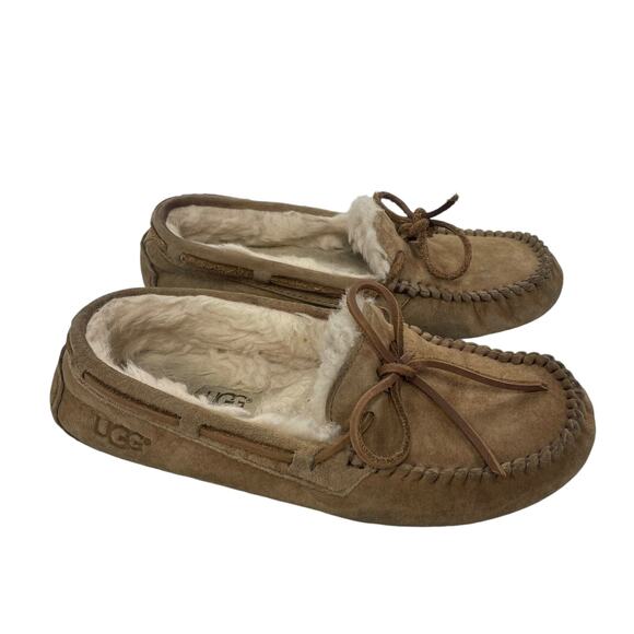 Ugg Sheepskin Lined Moccasin Slippers Tan Suede Womens 5 ASIS FLAWS - Picture 4 of 7